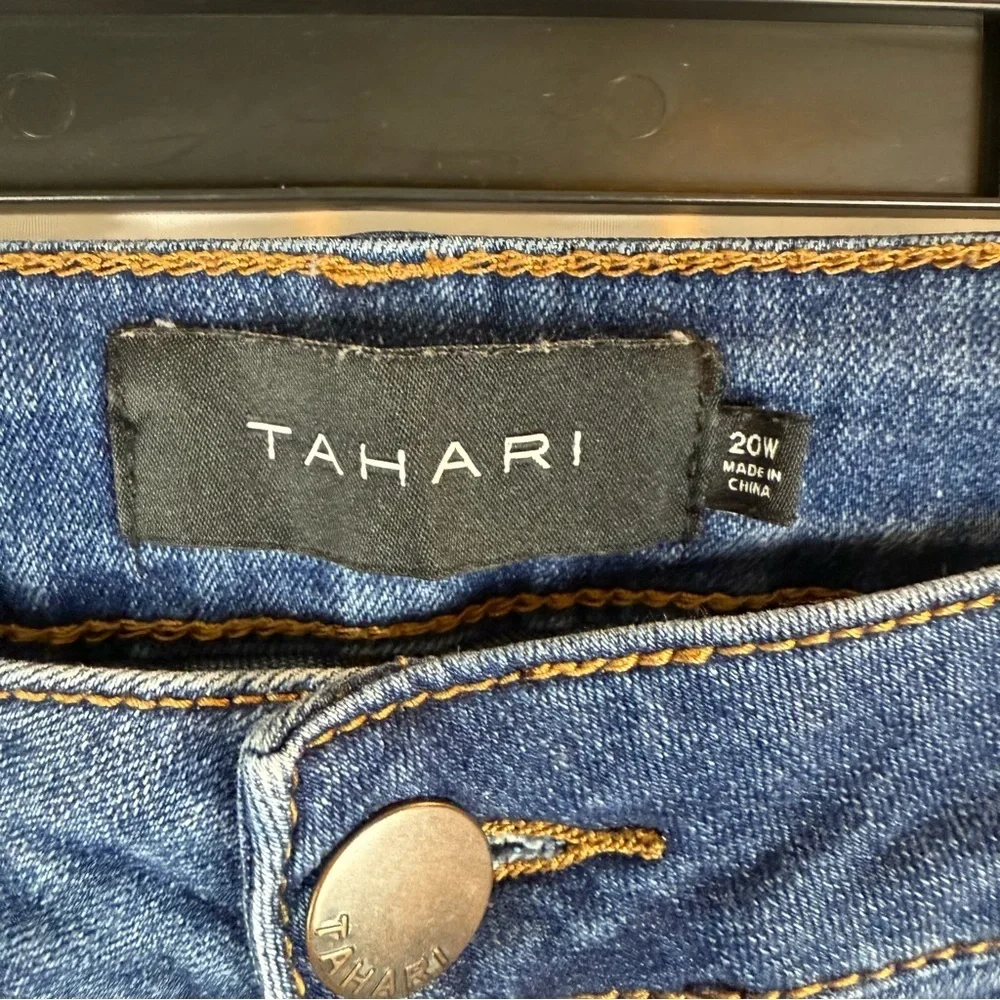 Tahari 20W Plus Size Jeans Kelly Mid-rise Skinny Leg Dark Wash Classic